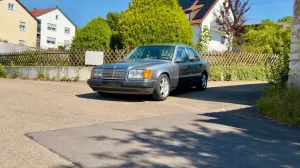 Mercedes-Benz Mercedes 230E W124 Automatik Limousine *TÜ...