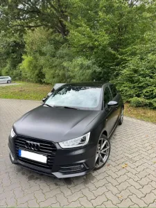 Audi A1 Sportback S line - 90.403 km - EZ 2017 -