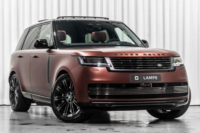 Land Rover Range Rover P550e SV Sunrise Copper Satin Execut