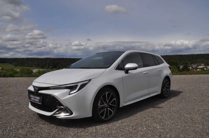 Toyota Corolla Touring Sports Lounge*Pano*JBL