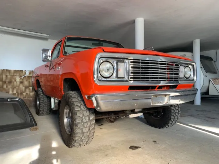 Plymouth Trailduster Trail Duster  