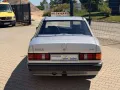 Mercedes-Benz 190 E 1.8 mit Radio CD-Servolenkung-Alu 15 Zoll-