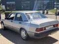 Mercedes-Benz 190 E 1.8 mit Radio CD-Servolenkung-Alu 15 Zoll-