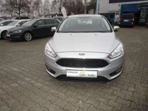 Ford Focus Business Turnier mit Klima-PDC-ESP-ABS-Met