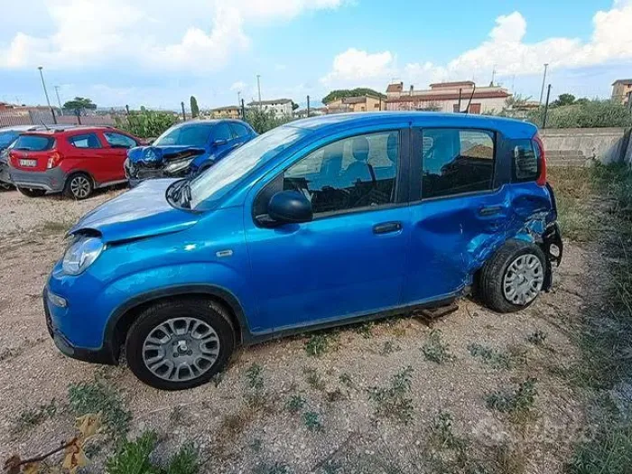 Fiat AUTO SINISTRATA