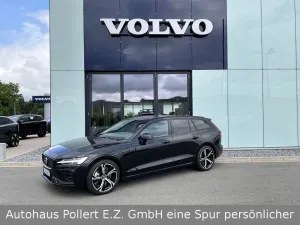 Volvo V60 Kombi Plus Dark Recharge Plug-In Hybrid AWD
