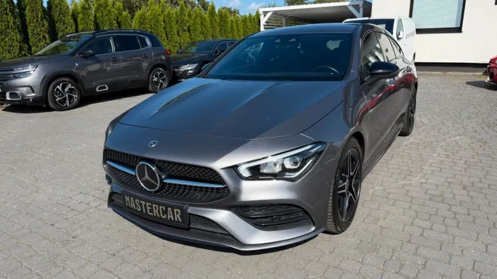 Mercedes-Benz CLA Shooting Brake CLA 200 AMG