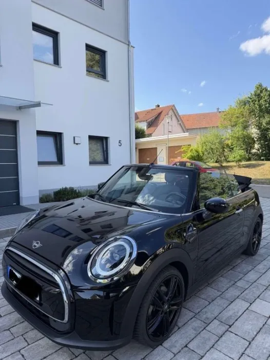 MINI Cooper Cabrio Essential Trim .