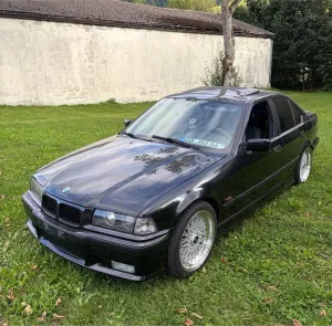 BMW E36 323i BASTLER totalschaden