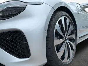 Bentley New Continental GT V8 Hybrid Black Edition