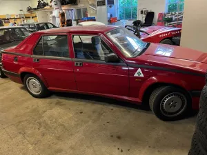 Alfa Romeo 75 2.0 Twinspark