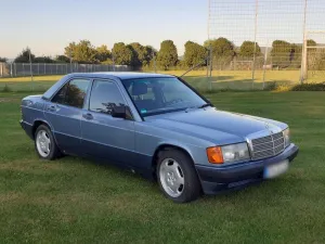 Mercedes-Benz W201 190 TÜV NEU 2.0l 118 PS...