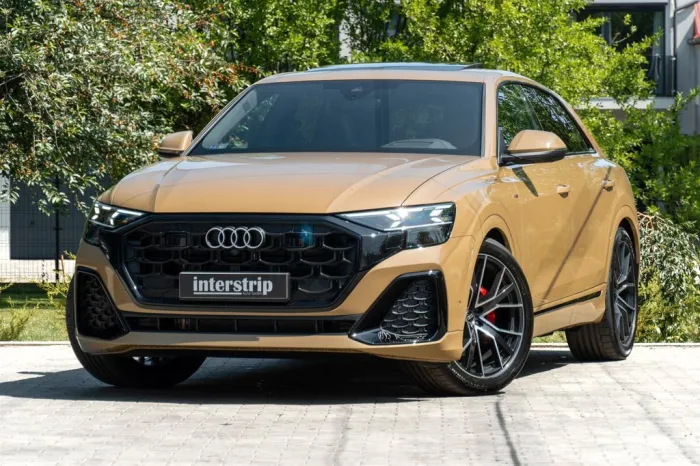 Audi Q8 50 TDI SLINE.MATIRX.PANO.B&O.360°.AHK.2STÜCK
