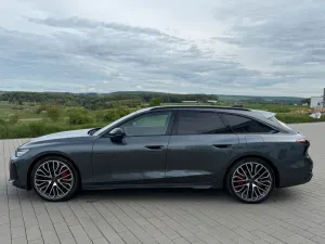 Audi A6 Avant e-hybrid+TECHPAKET PRO+AHK+PANO+LUFTFW