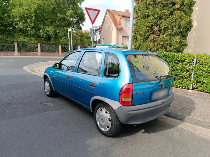 Opel Corsa B mit TÜV