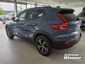 Volvo XC40 B4 B DKG Plus Dark LED+Fahrerassistenz Navi