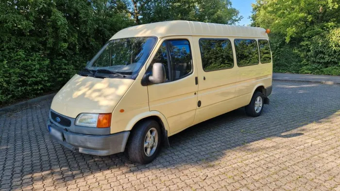 Ford Transit 9 Sitzer Diesel AHK H- Kennze...