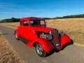 Ford 1934 Model 40 5 window coupe