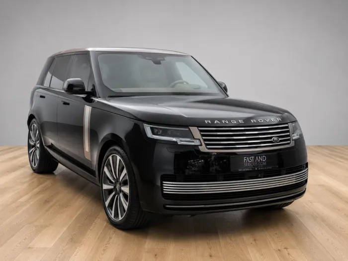 Land Rover LWB SV P615*4-Seats*R23 - SIGNATURE