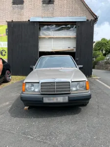 Mercedes-Benz Mercedes Benz E 230