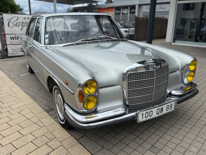 Mercedes-Benz 300 SEL,. 2.HAND, 37200km,V8, Luftfederung