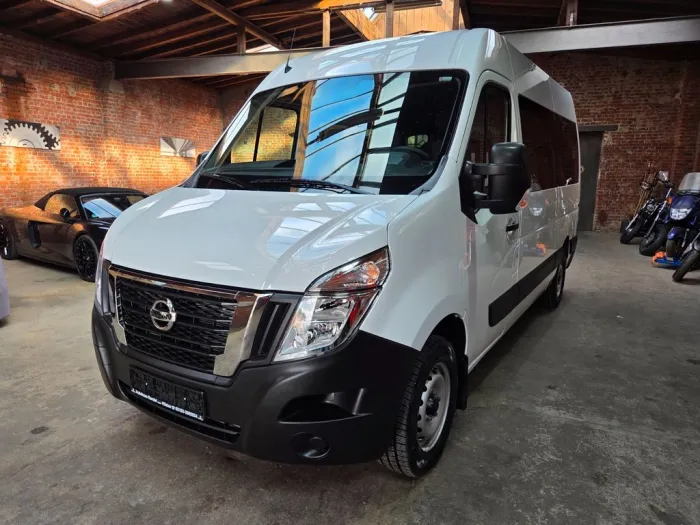 Nissan Interstar 9 Sitze Mobitec  L2 H2 3,5t Acenta FWD