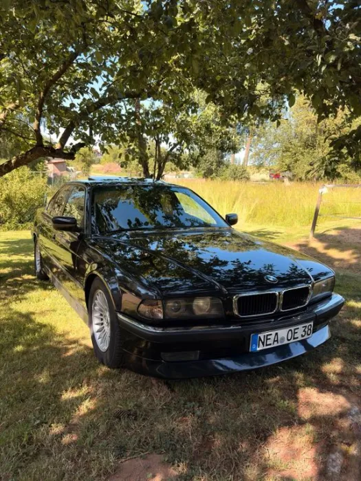 BMW E38 730i V8 - Tiefergelegt - Gepflegt ...