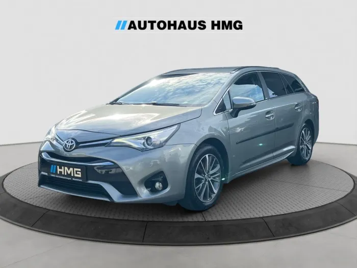 Toyota Avensis TS Edition-S *1.HAND*NAVI*SITZHZ*KAM*AHK
