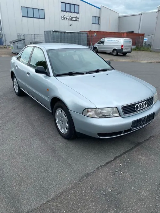 Audi A4 B5  3. Hand  TÜV bis 06/2027  g...