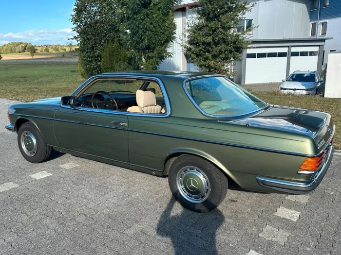 Mercedes-Benz 280 CE *W123 Coupé* Zypresse...