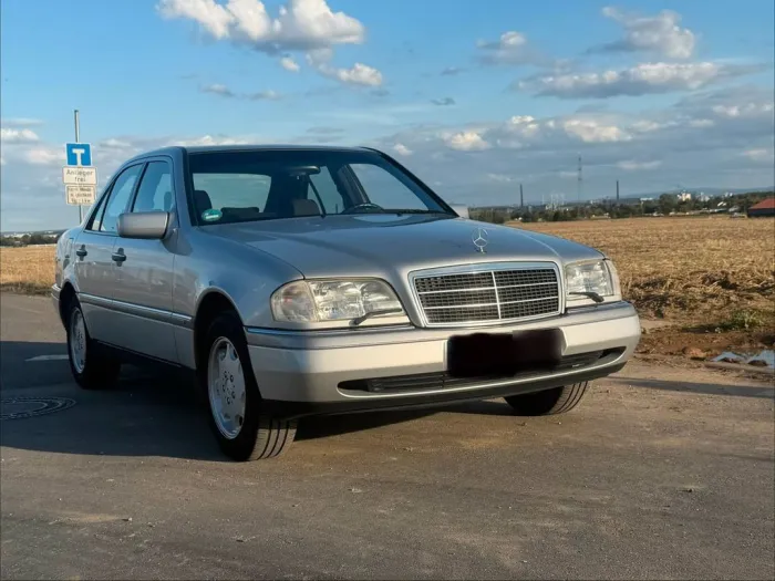 Mercedes-Benz Mercedes w202 c280