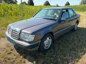 Mercedes-Benz W124 200D Sportline Bornit