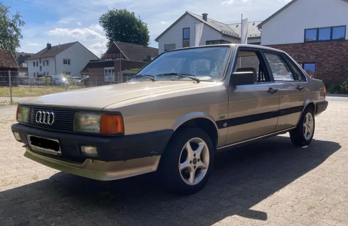 Audi 80