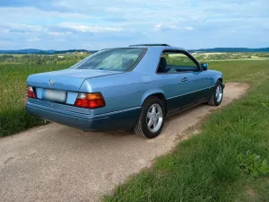 Mercedes-Benz Mercedes W124 230CE Sportline, Automatik, ...