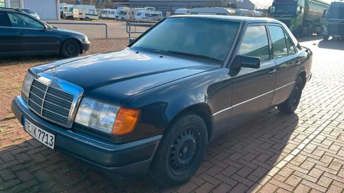 Mercedes-Benz Mercedes Benz w124 230e inkl. Tieferlegung...