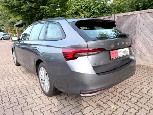 Skoda Octavia Combi 2.0 TDI °Navigation°LED°