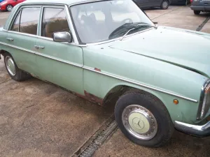 Mercedes-Benz 200D Scheunenfund EZ. 1975