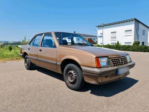 Opel Ascona C 1.3 Automatik - H-Kennz. - 5...