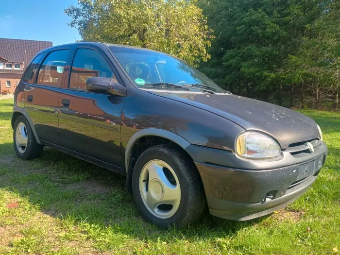 Opel CORSA B 1,4 90PS AUTOMATIK CDX VOGUE *Lede...