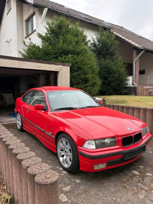 BMW E36 318is