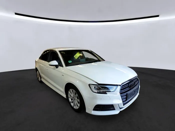 Audi A3 35 TFSI S-Line SelectionNavi Matrix LED B&O