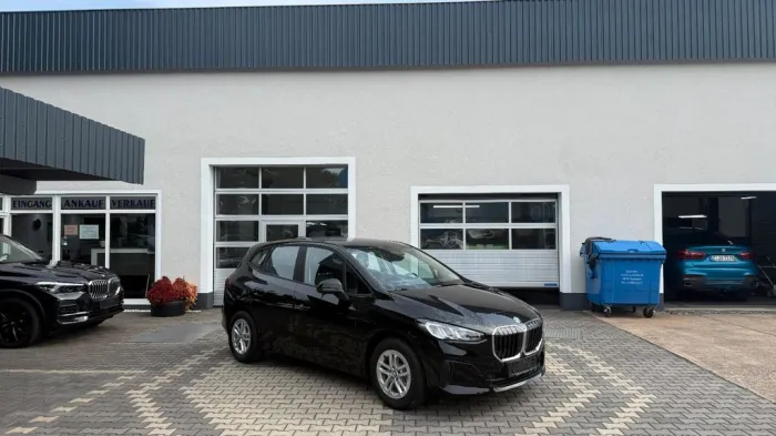 BMW 218i Actibe Tourer LED Navi Autom Temp DAB