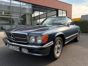 Mercedes-Benz 380 SL R107 V8