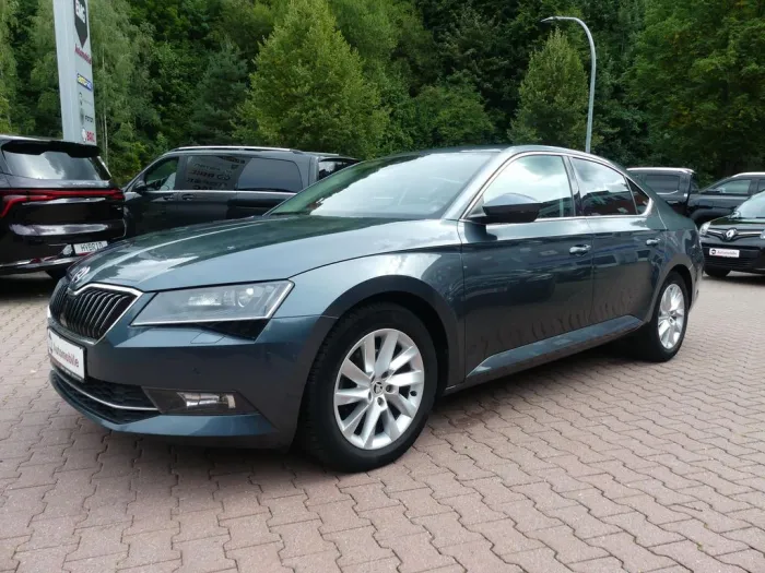 Skoda Superb 1.5 TSI*Lim.*DSG*Klima*Sitzhzg*ACC*Xenon