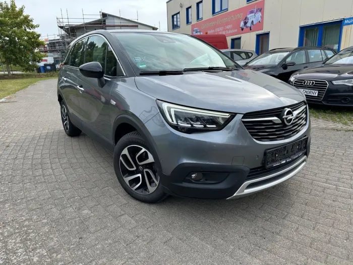 Opel Crossland (X) Innovation Automatik 31.000 km