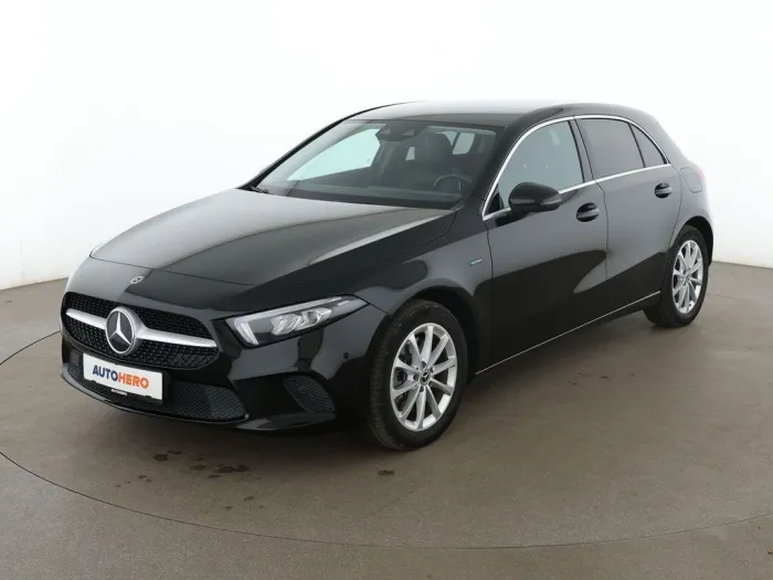 Mercedes-Benz A 250e Progressive Aut.*LED*TEMPO*CAM*PDC*SHZ*