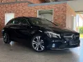 Mercedes-Benz CLA 200 Shooting Brake-Leder-Led-Navi-Standheizu