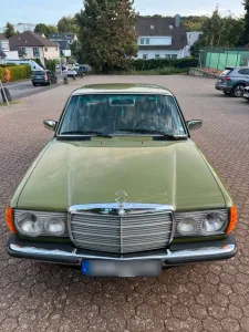 Mercedes-Benz Mercedes 230 E, W123, H-Zulassung innen & ...