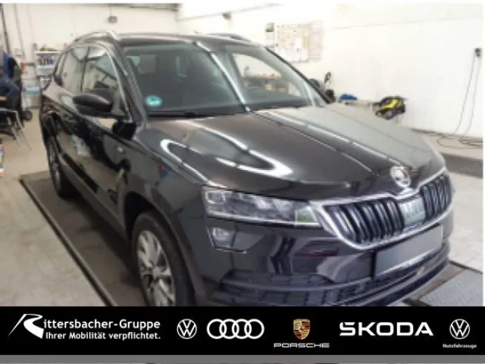 Skoda Karoq 1.5 TSI ACT DSG Clever Navi AHK LED