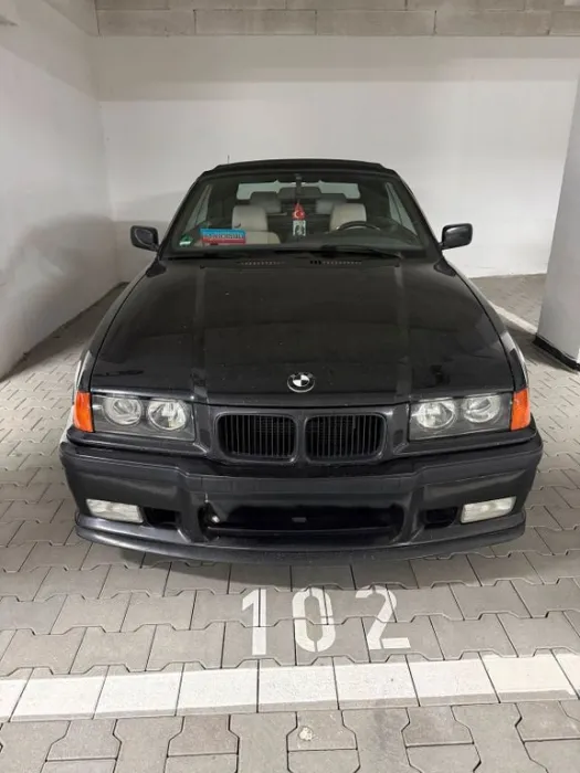 BMW 325i E36